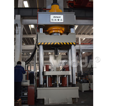 800噸飼料磚(zhuan)液壓機