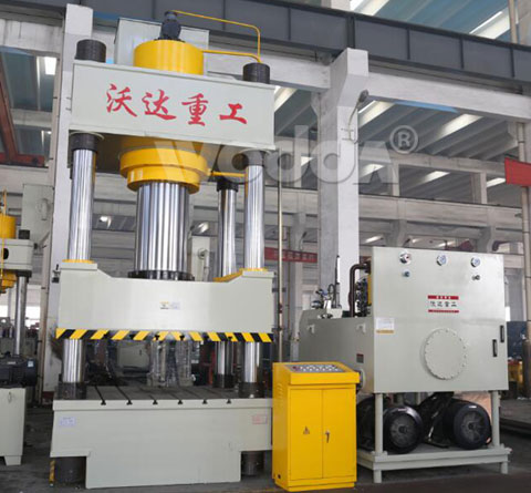 800噸四(si)柱液壓機