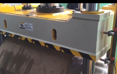 63T增速線(xiàn)軸包裝(zhuang)塑料盒(hé)子