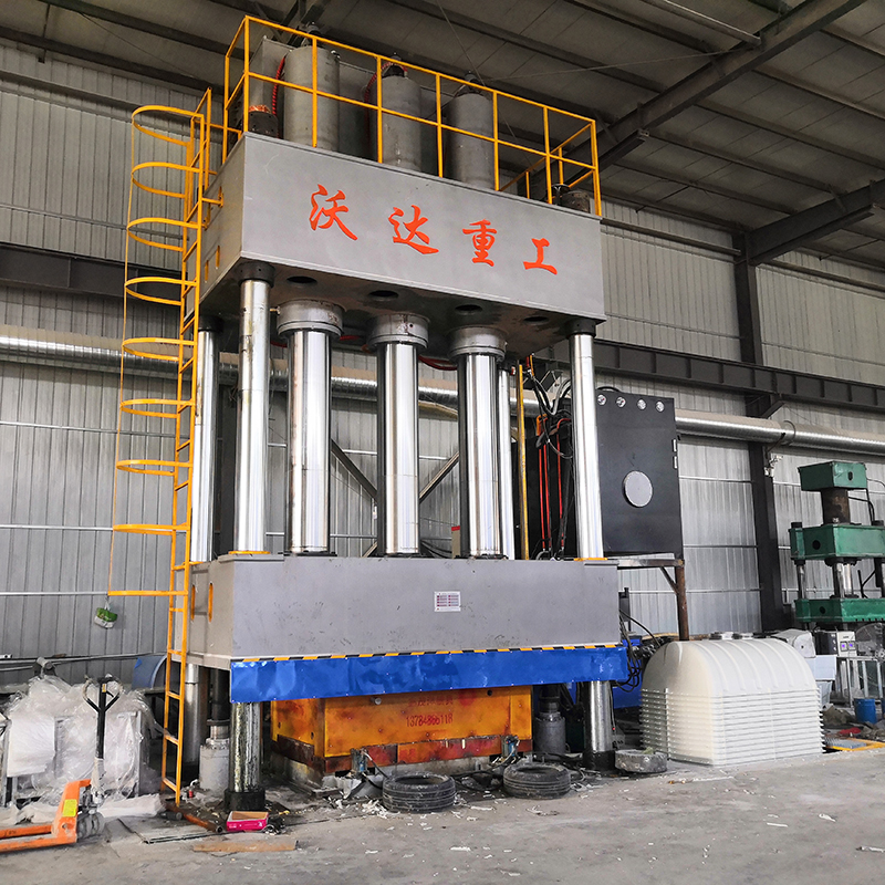 2000噸(dūn)模壓玻璃鋼化糞(fen)池液壓機視頻