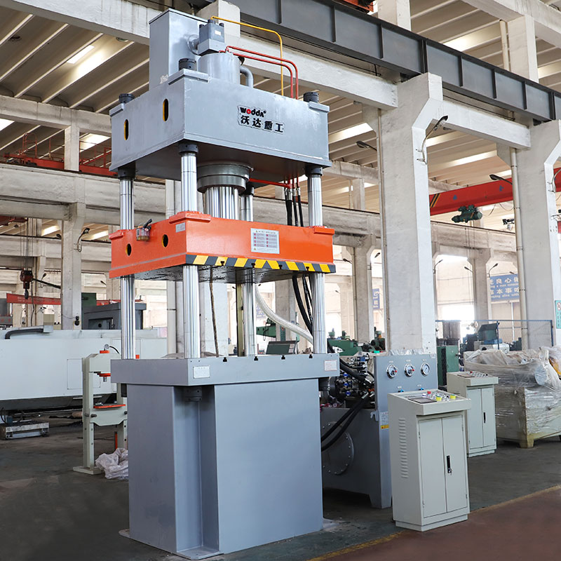 200噸快(kuài)速拉伸(shen)液壓機(ji)_拉伸油(yóu)壓機