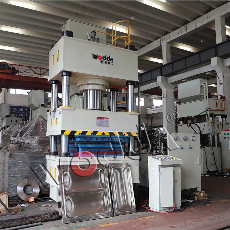 不鏽鋼水箱闆成型液壓機