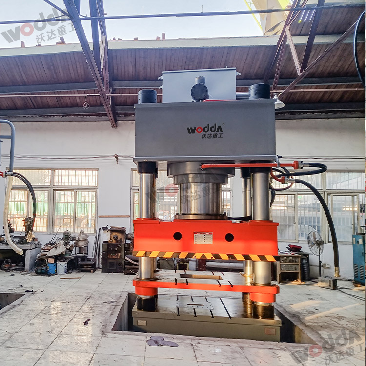 1250噸氧化锆粉末成型液壓機 1250噸氧化锆粉末成型液壓機