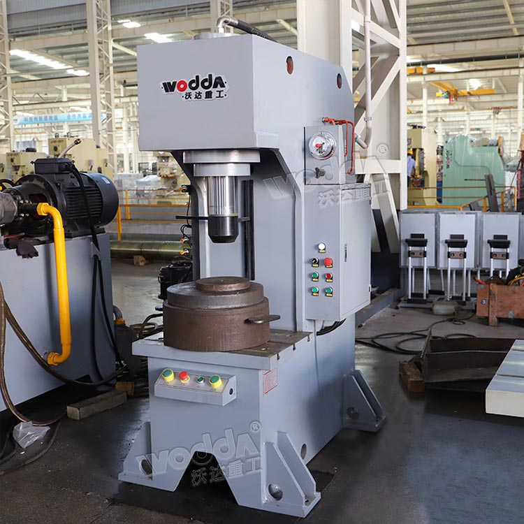 100噸單柱液壓機 100噸單柱液壓機