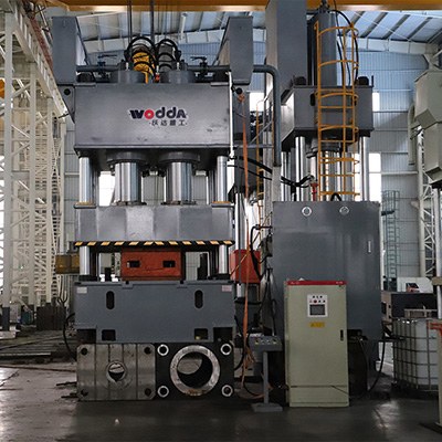 2500噸門面壓(ya)花機_鋼木(mù)門壓花機(ji)