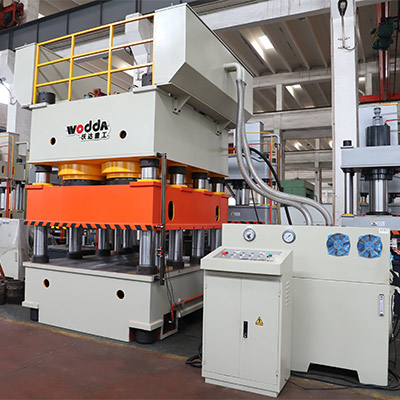 4500噸大鐵門防(fáng)盜門壓花機(jī)_鋼木門成型(xíng)液壓機廠家(jia)