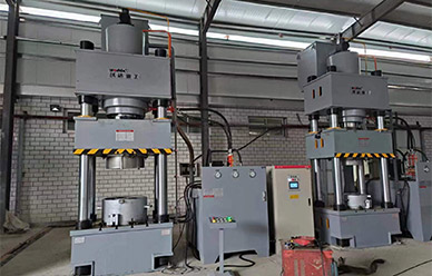 500噸(dun)橡塑制品液(ye)壓機