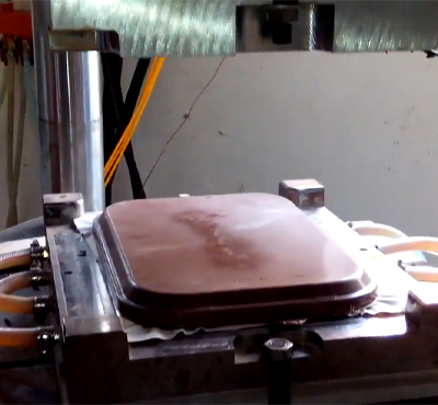 200噸塑料托(tuo)盤熱壓成型液(ye)壓機